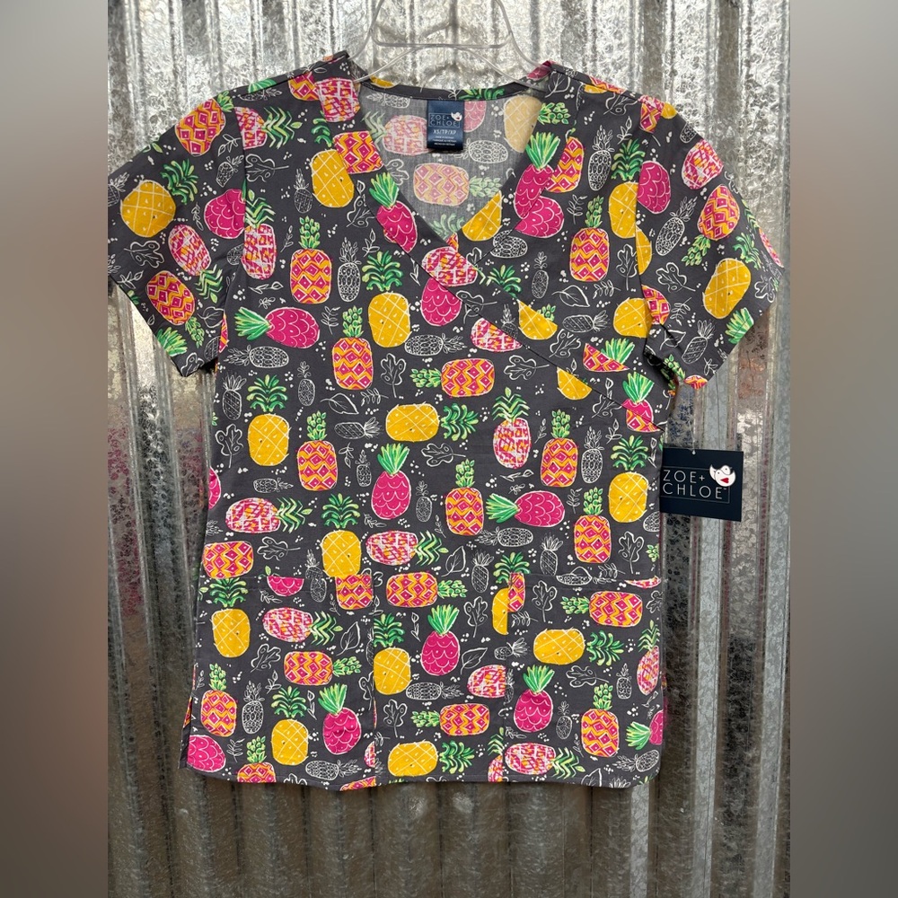 Women’s Print Scrub Top
